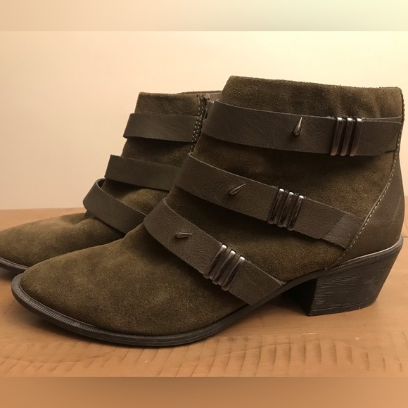 Circus by Sam Edelman Harley Olive or Moss Green Suede Ankle Boots - Picture 4 of 13